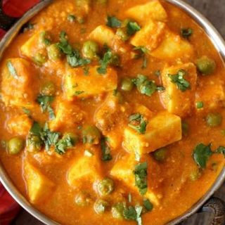 Mattar paneer