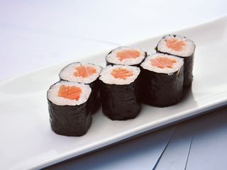 90. Hosomaki sake - 6 pezzi