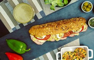 Mix 5 obrok (sendvič i ceđeni mix)