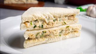 Creamy chicken sandwich