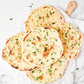 Garlic naan