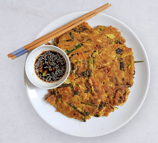 해물파전 Haemul pajean seafood scallion pancake