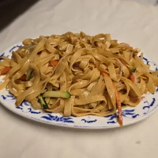 36 Tagliatelle saltate con frutti di mare e verdure