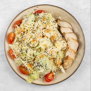 SAŁATKA ALL’A CEZAR