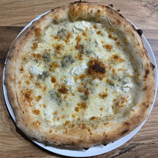 Pizza Quattro Formaggi