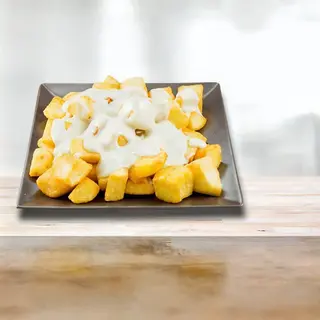 Ración De Patatas Al Roquefort