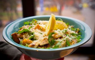 Salată Caesar Picantă