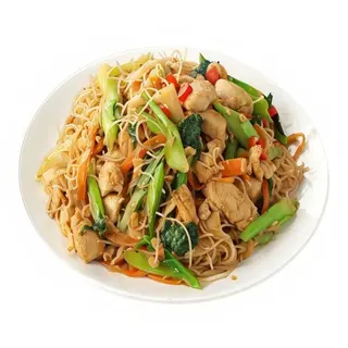 Fideos De Arroz Con Pollo
