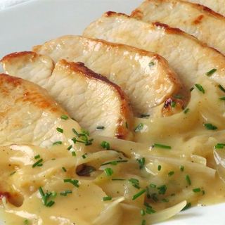 Lomo en salsa de Cebolla