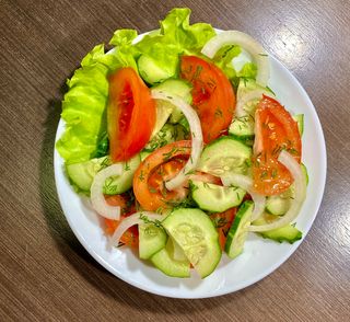 Салат по-домашньому з олією (150г)