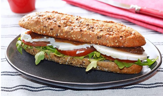 Bocadillo De Queso De Cabra