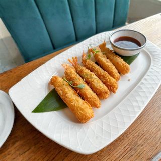 Langostinos Crujientes Con Salsa Dulce Picante