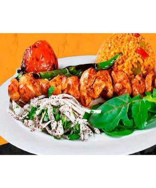 Tavuk sis kebap plato