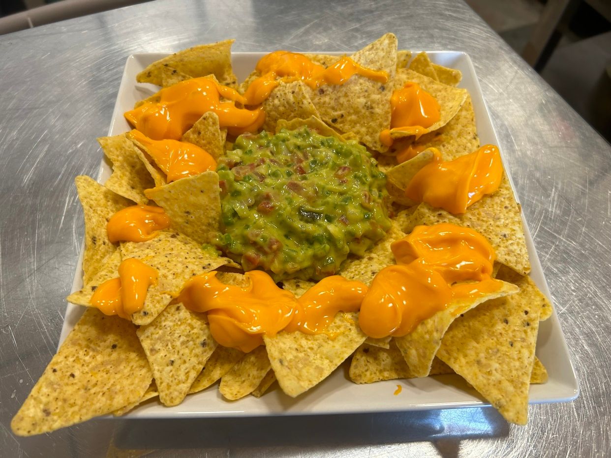 4 Nachos Con Queso