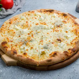 Pizza Napoletana  Quattro Formaggi