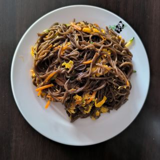 J139B Soba con verdure