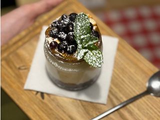 Чизкейк з карамеллю та горіхами (150g)