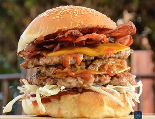 Mrki burger + krumpirići