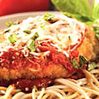 Cotoletta Alla Milanese Con Pomodoro Y Mozzarella