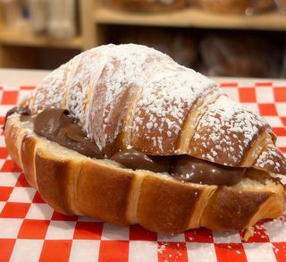 Croissant Nutella