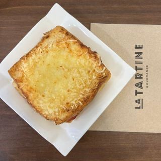 Sándwich Croque Monsieur (jambon York y queso)