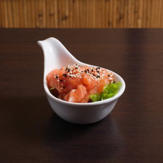 21. Tartare di Salmone