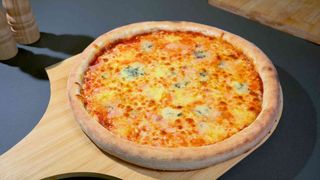 Pizza Quattro Formaggi medie