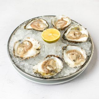 Ostras Planas De La Ría De Arosa