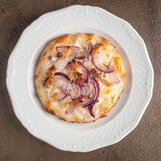 Pancetta, cipolla e caciocavallo