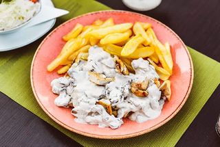 Pileći mišići u LE COQ sosu