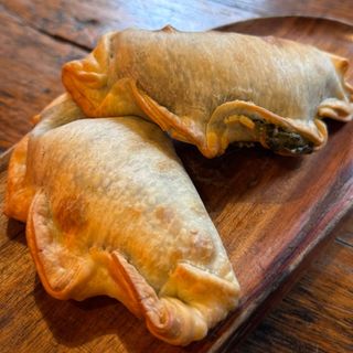 Empanada al Horno De Espinaca Y Provolone