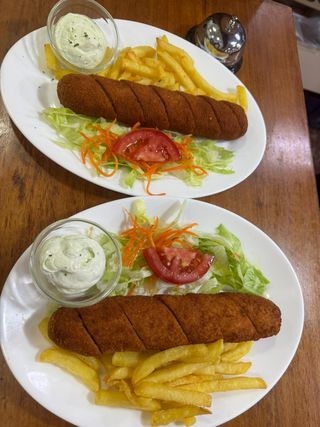 Flamenquín de jamón serrano y pollo (media ración)