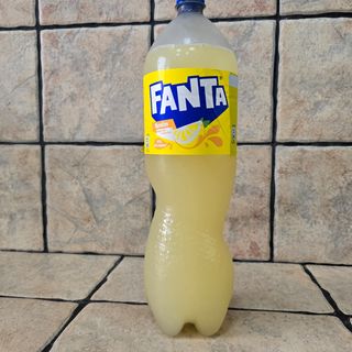 Fanta de limón 2 litros 