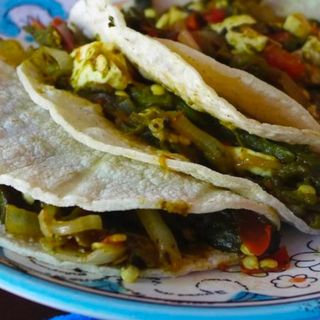 Tacos rajas con champiñones 
