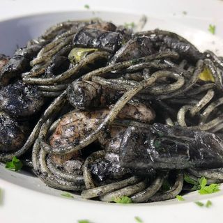 10. Espaguetis Negros