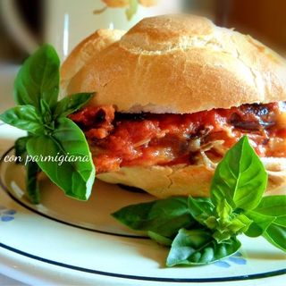 Panino con Parmigiana 