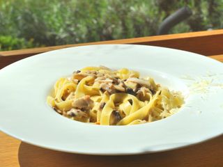 პასტა ფეტუჩინი სოკოთი