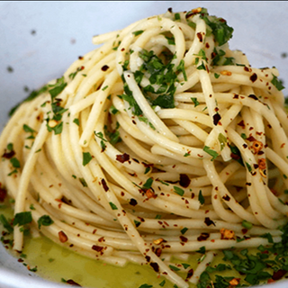 Spaghetti Aglio E Olio E Peperoncino