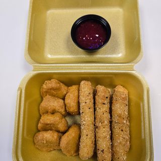 Palitos De Mozzarella (6 Uds.) Y Nuggets De Pollo (6 Uds.)