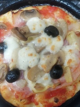 Capricciosa pizzetta rossa
