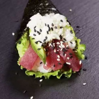 Temaki de atún