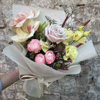 Букет на смак флориста на 1000 грн