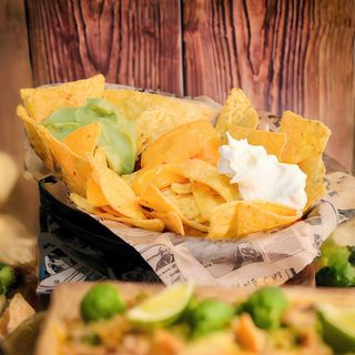 Nachos clásicos