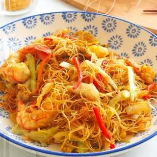Fideos con pollo