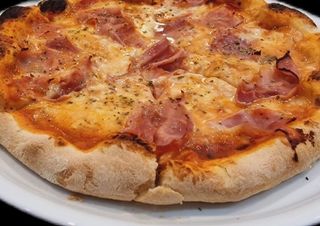Pizza De Prosciutto (29cm.)