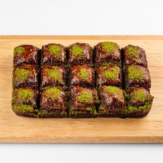 Srednja kutija Čoko pistacija 15 komada