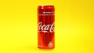 Кока-Кола 0,33л з/б