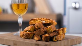 Cantucci toscani con Vin Santo