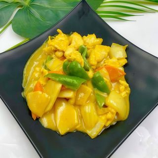 24. Pollastre Amb Salsa Curry 