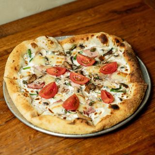 Піца з білими грибами та беконом (500г)